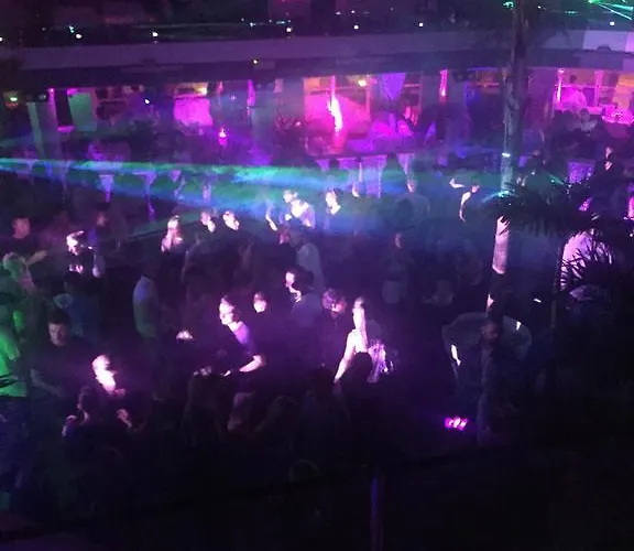 With Terrace In Playa De Americas Lägenhet *